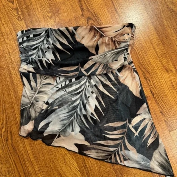 Women's strapless leaf print top. large - Picture 1 of 2